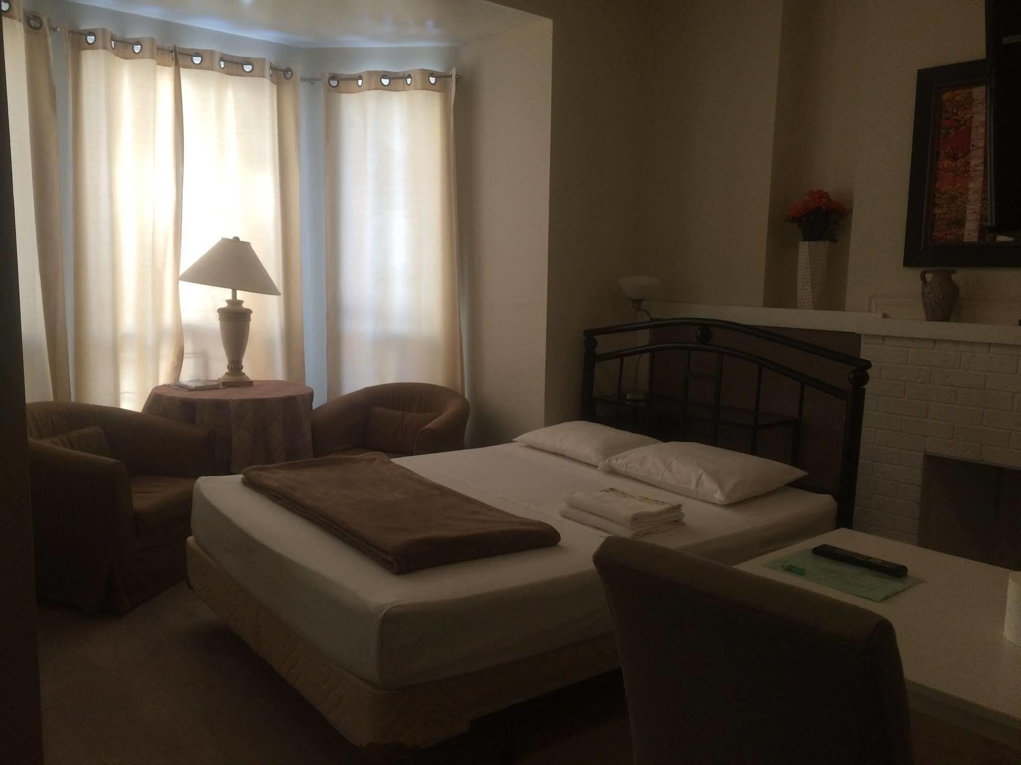 Adas Guesthouse Toronto Eksteriør bilde